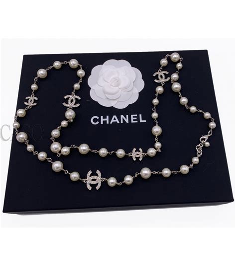 collana chanel perle|gioielli chanel orecchini.